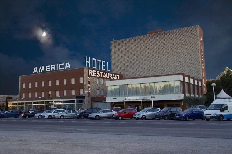 Hotel America Igualada Exteriör bild